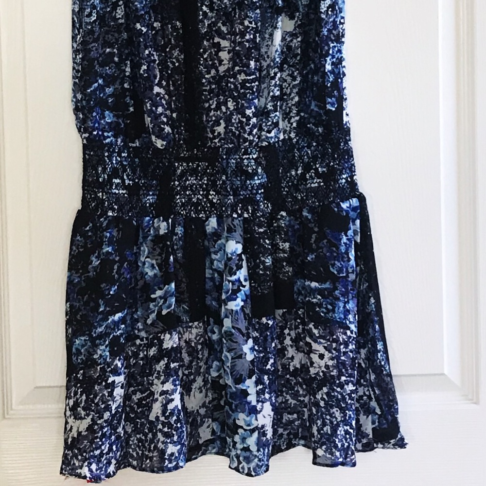 Parker Flutter Sleeve smock Waist chiffon dress - Picture 5 of 6